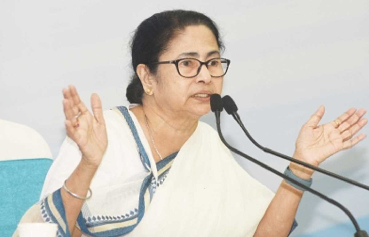 सीएम ममता ने प्रदर्शनकारी पहलवानों के साथ एकजुटता व्यक्त की सीएम ममता ने प्रदर्शनकारी पहलवानों के साथ एकजुटता व्यक्त की