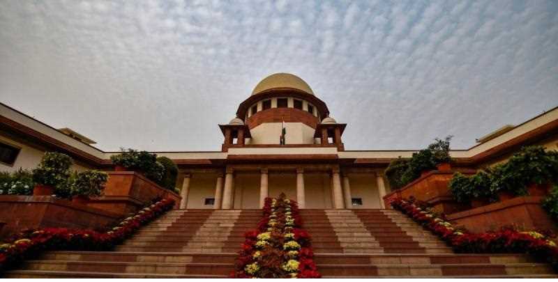 कृषि कानून पर अभी रोक लगाए सरकार, वरना हम एक्शन लेंगे: SC