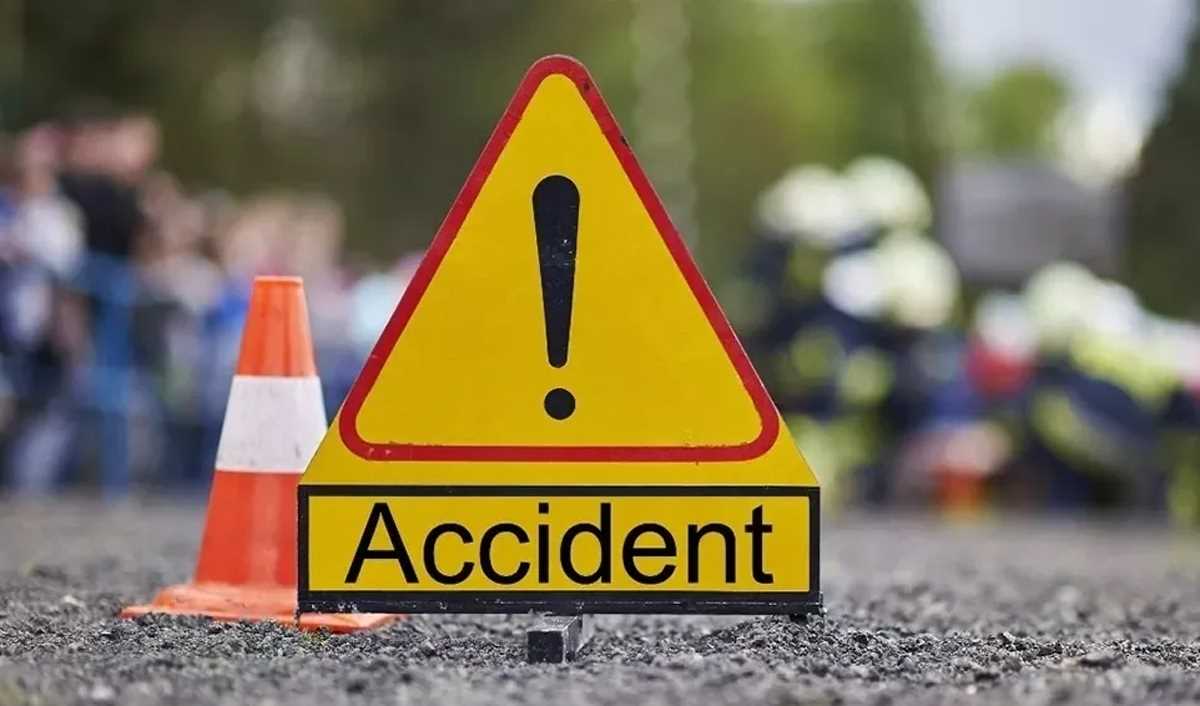 जोजिला दर्रा दुर्घटना में 4 पर्यटकों की मौत, 4 घायल जोजिला दर्रा दुर्घटना में 4 पर्यटकों की मौत, 4 घायल