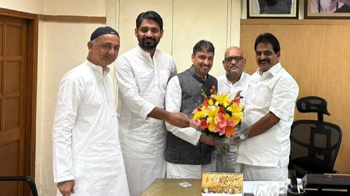 इमरान मसूद फिर कांग्रेस में हुए शामिल इमरान मसूद फिर कांग्रेस में हुए शामिल