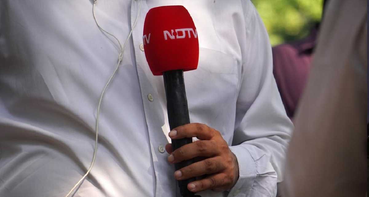 एनडीटीवी का बिक जाना इतनी बड़ी खबर क्यों है?