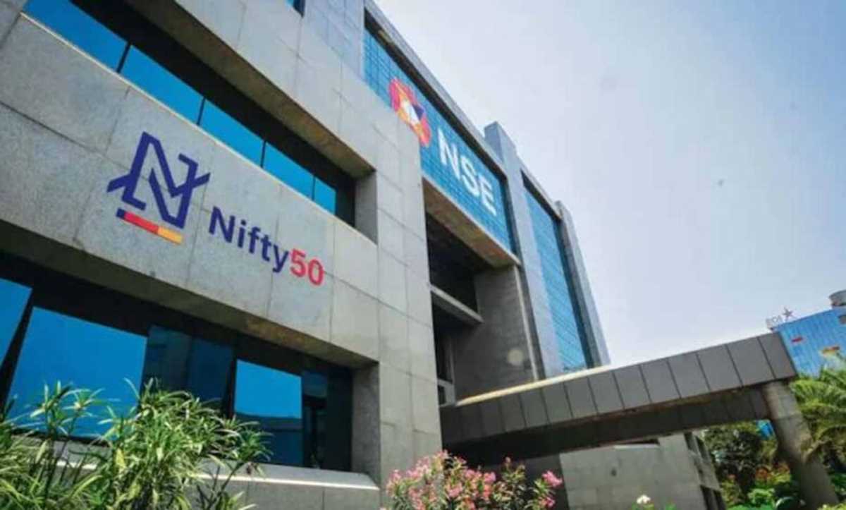 शुरुआती झटकों से उबर कर बढ़त के साथ बंद हुआ निफ्टी