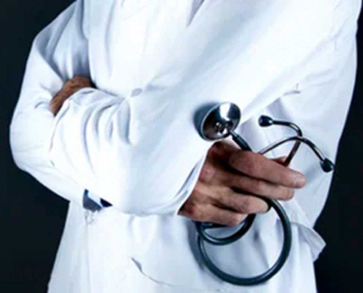 रेजिडेंट डॉक्टर को प्रताड़ित करने के मामले में शिक्षक की जांच का आदेश