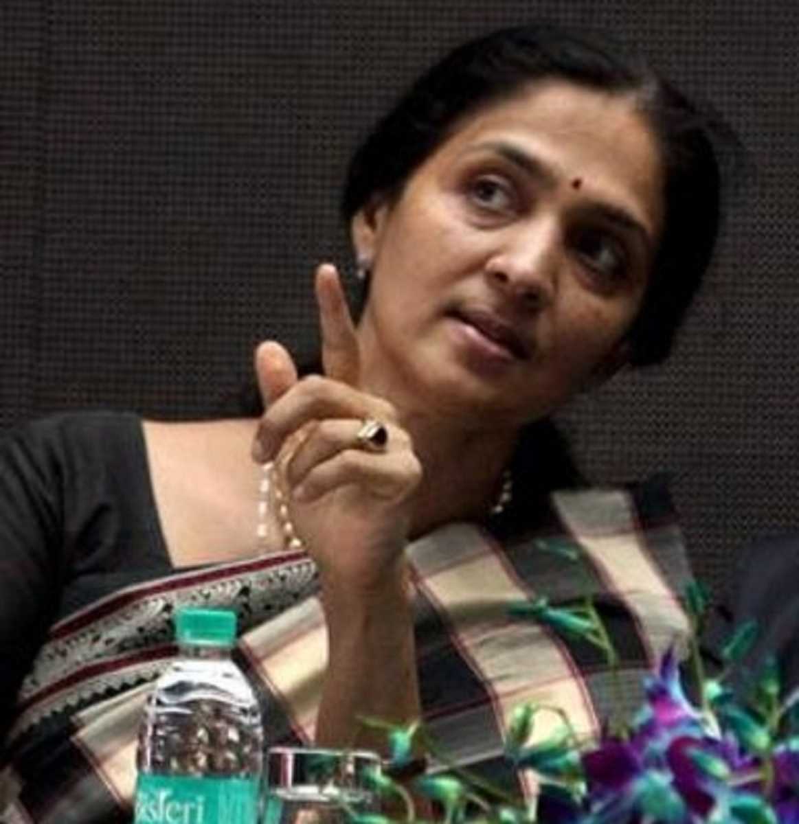 फोन टैपिंग मामला: दिल्ली हाई कोर्ट ने एनएसई की पूर्व प्रमुख चित्रा रामकृष्ण को दी जमानत