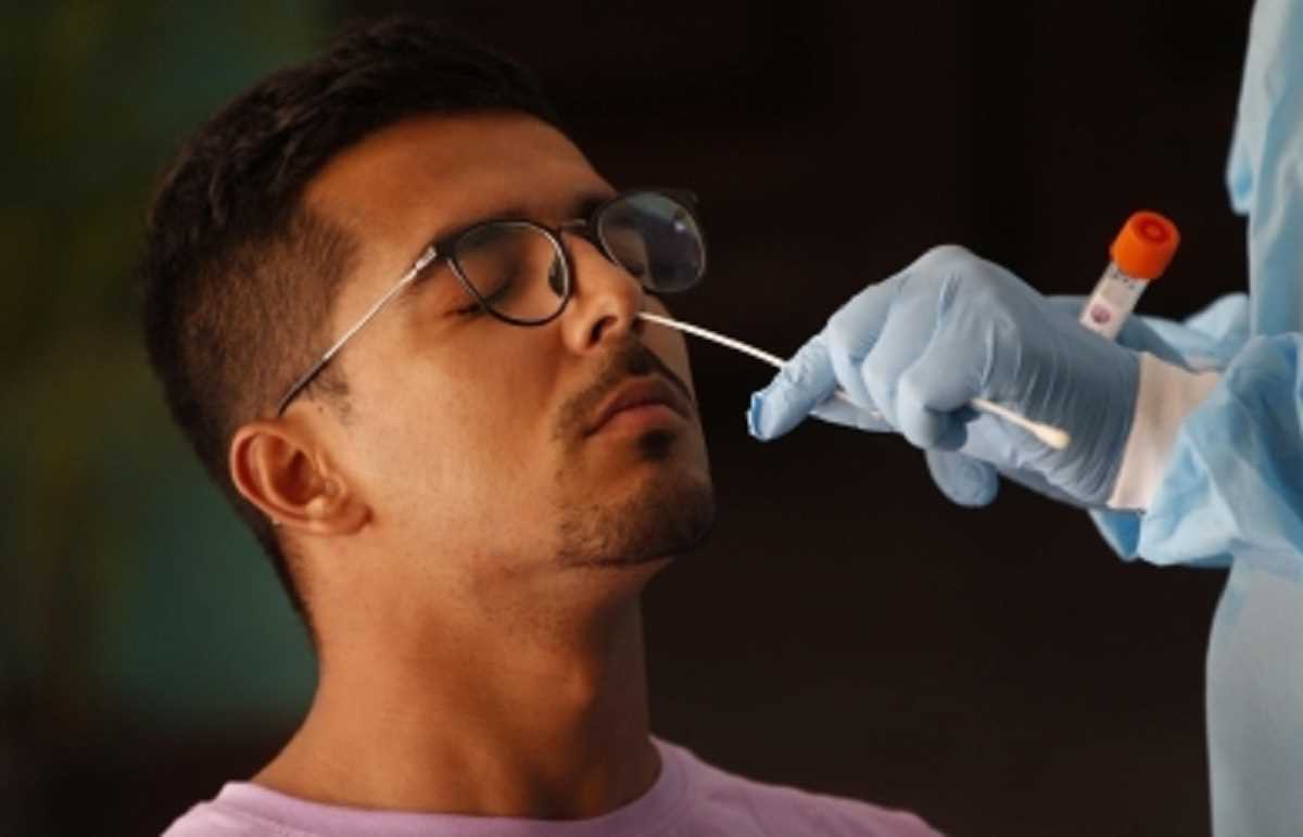 कोरोना अपडेट: बीते 24 घंटों में कोविड-19 के सामने आए 2529 नए केस, एक दिन में 12 मरीजों की मौत