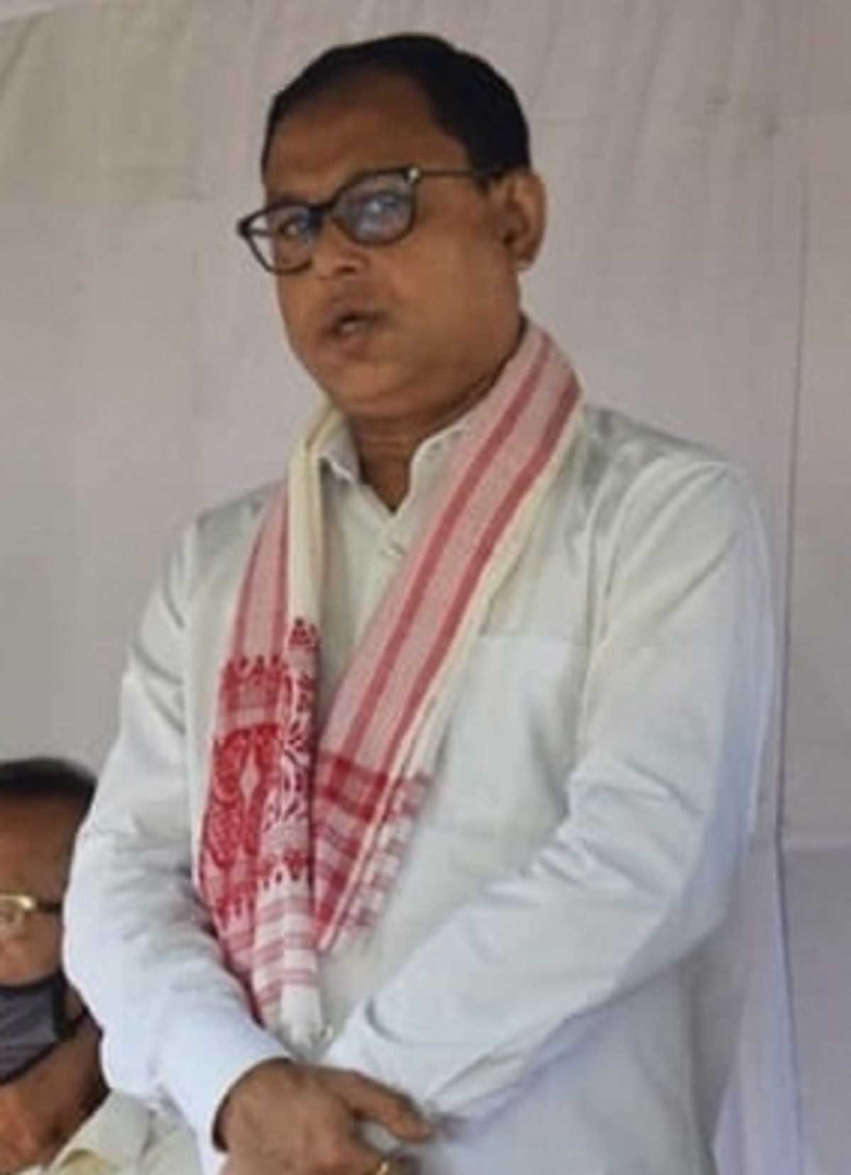 असम: ऑल असम स्टूडेंट्स अध्यक्ष दिपांका नाथ ने इस्तीफा दिया