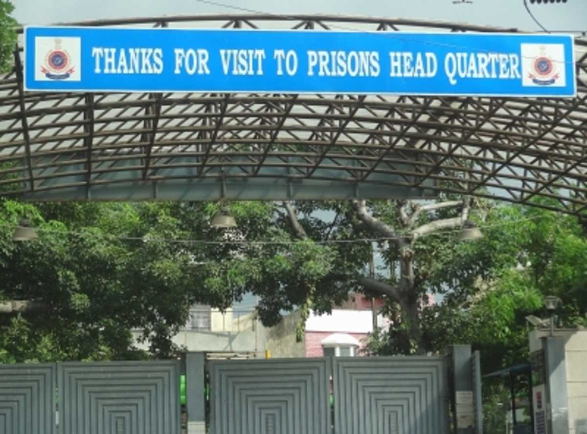दिल्ली: कामकाज में पारदर्शिता के लिए तिहाड़ जेल में सीसीटीवी लगाने के दिए निर्देश