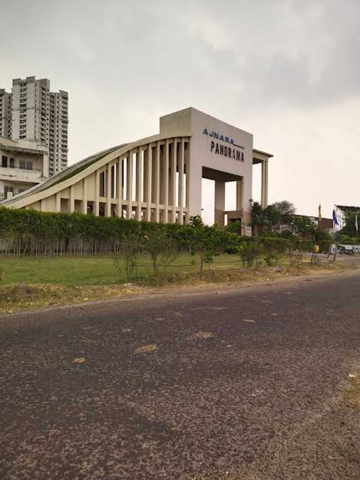 अजनारा और थ्रीसी बिल्डर ने प्राधिकरण को गुमराह कर पहुंचा एनसीएलटी