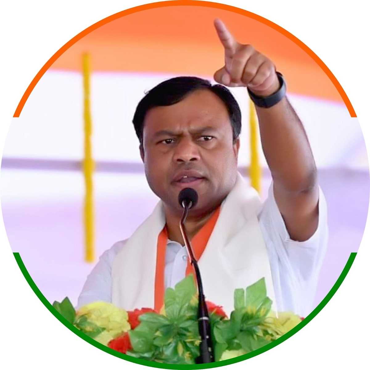 कांग्रेस ने शिक्षकों की न्यूनतम संख्या में कटौती के नए नियम का किया विरोध