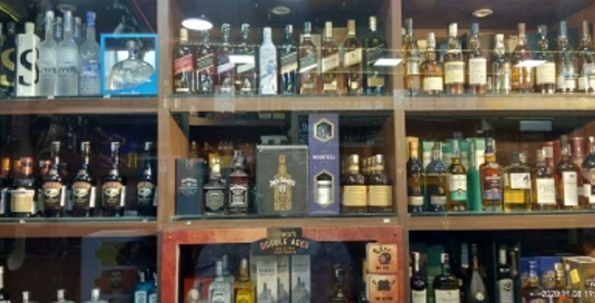 एमसीडी चुनाव से पहले 3 दिनों तक दिल्ली में शराब की बिक्री पर प्रतिबंध