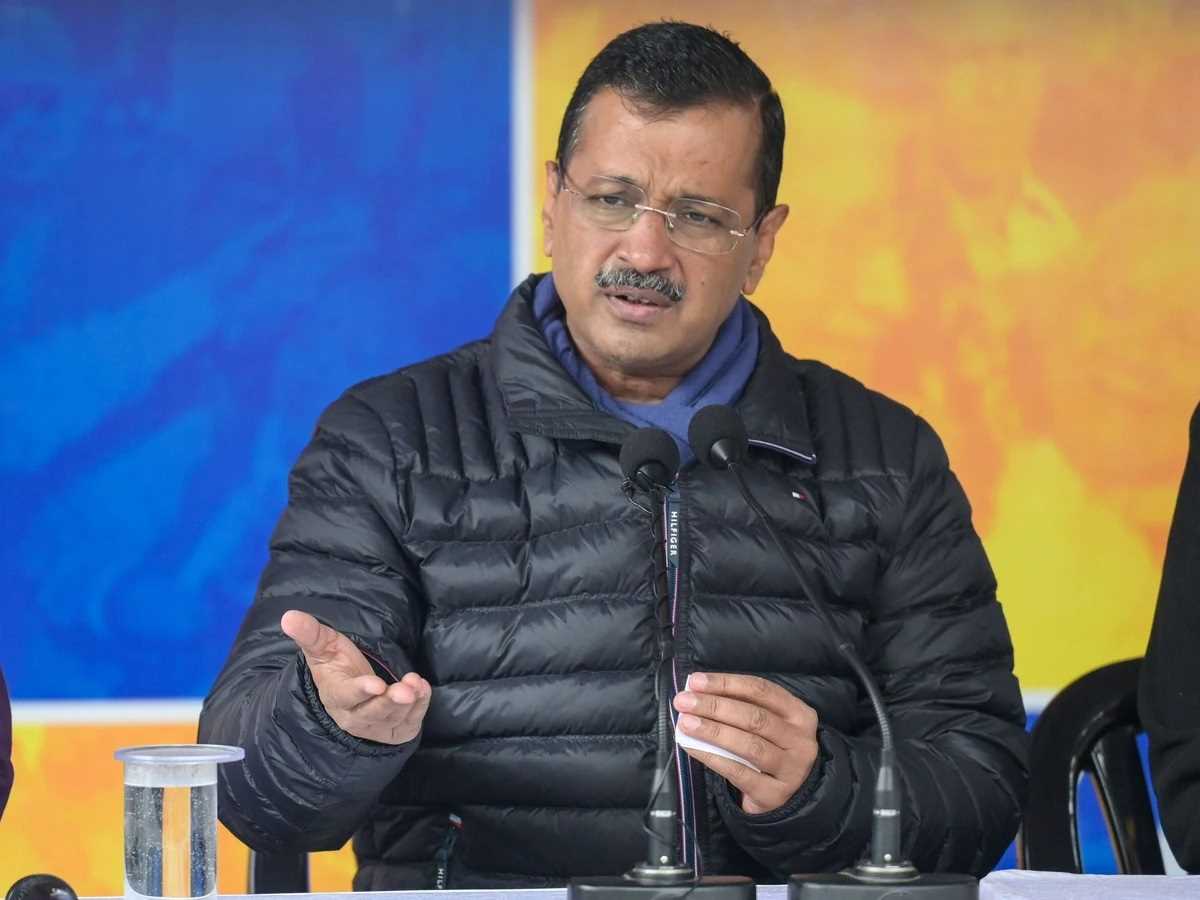 केजरीवाल ने पीएम मोदी को लिखी चिट्ठी, सफाई कर्मचारियों को रियायती दरों पर जमीन उपलब्ध कराने की मांग की