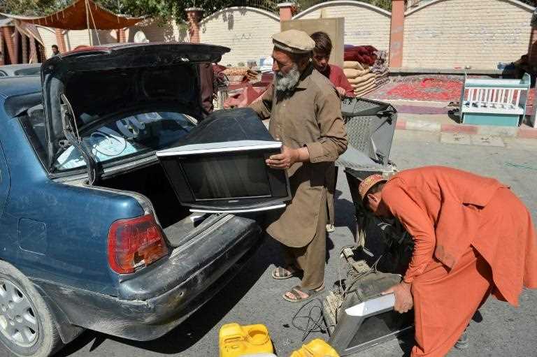 तालिबान ने दिया महिला एक्टर वाले प्रोग्राम ना दिखाने का निर्देश