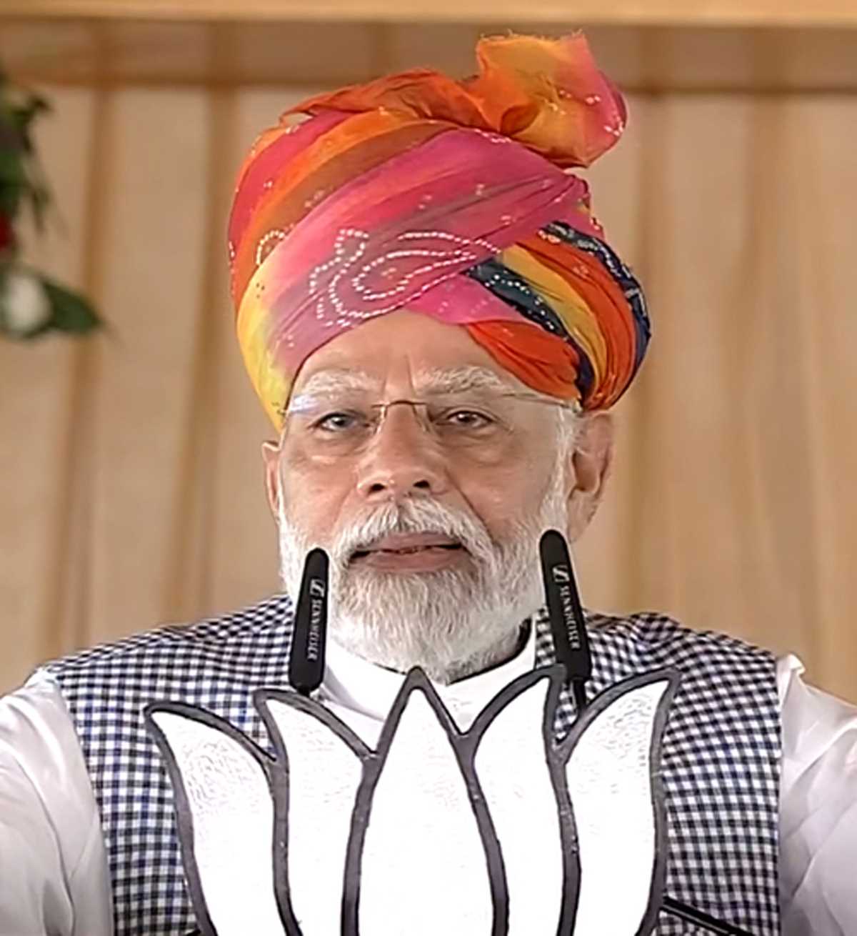 व्हाट्सएप मेरे लिए लोगों से जुड़ने का सशक्त माध्यम बन रहा है : पीएम