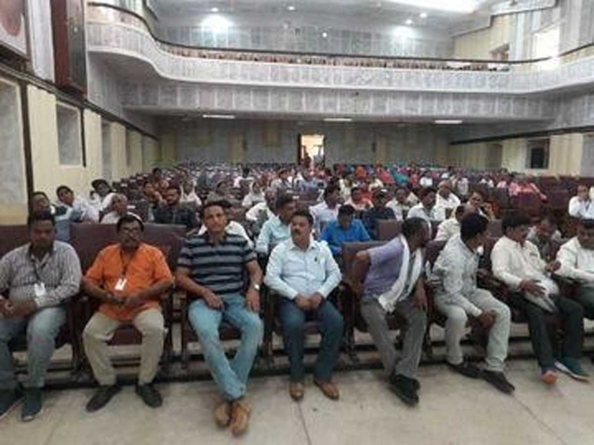 विश्वविद्यालय हड़ताल पर, छात्रों का भविष्य अंधेरे में, और सरकार सुप्तावस्था में !!!