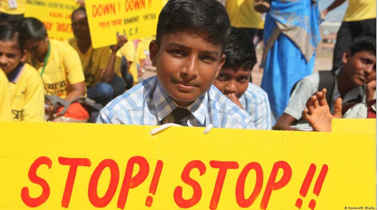 भारत में हर दिन बच्चों के खिलाफ 409 अपराध भारत में हर दिन बच्चों के खिलाफ 409 अपराध