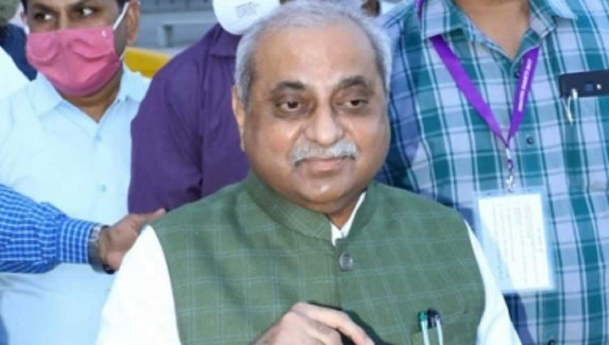 घड़ी बनाने वाली कंपनी को दिया मोरबी पुल का रिनोवेशन कॉन्ट्रैक्ट, गुजरात के पूर्व उपमुख्यमंत्री ने उठाए सवाल  (11:30)