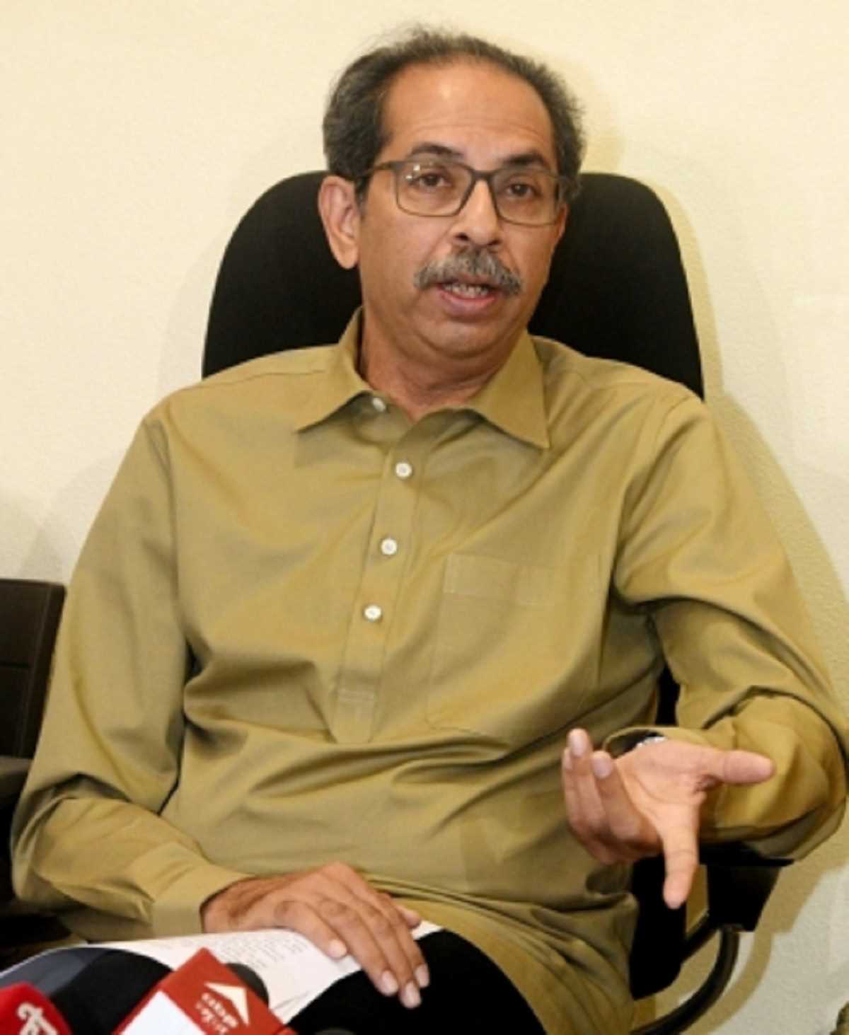 उद्धव ठाकरे की याचिका पर बुधवार को विचार करेगा सुप्रीम कोर्ट