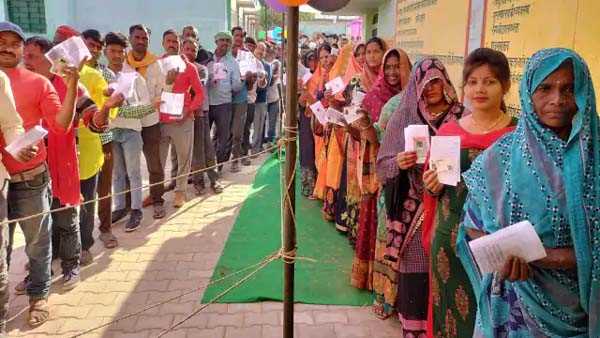 अंतिम चरण  का मतदान जारी, 613 प्रत्याशियों के भाग्य का होगा फैसला