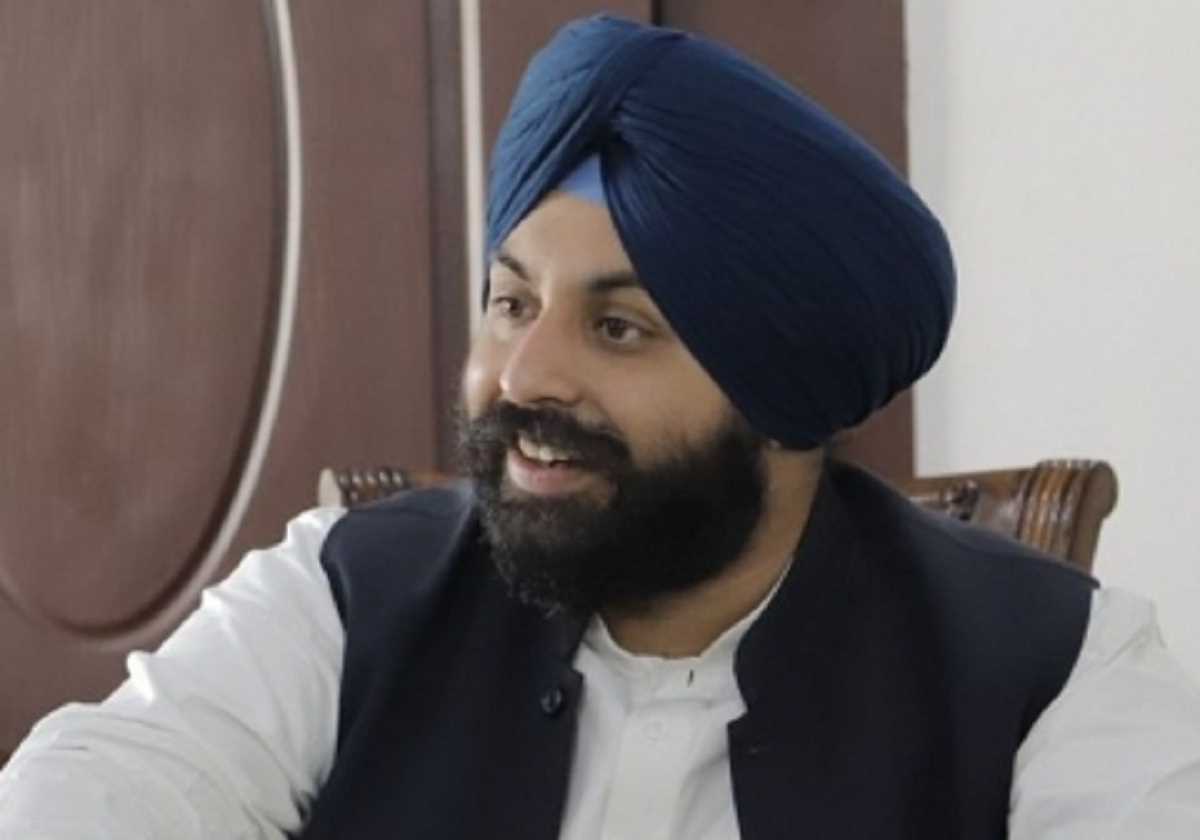 शिक्षा मंत्री Harjot Singh Bains ने लिया बड़ा फैसला, शिक्षा विभाग के BM/DM को तत्काल स्कूलों में तैनात करने के दिए आदेश