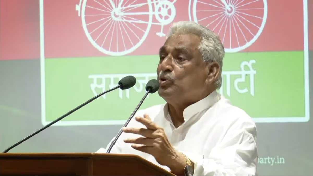 राज्यपाल से भाजपा ने झूठ पढ़वाया, इसलिए वह भाषण अधूरा छोड़ कर गईं : माता प्रसाद पांडेय