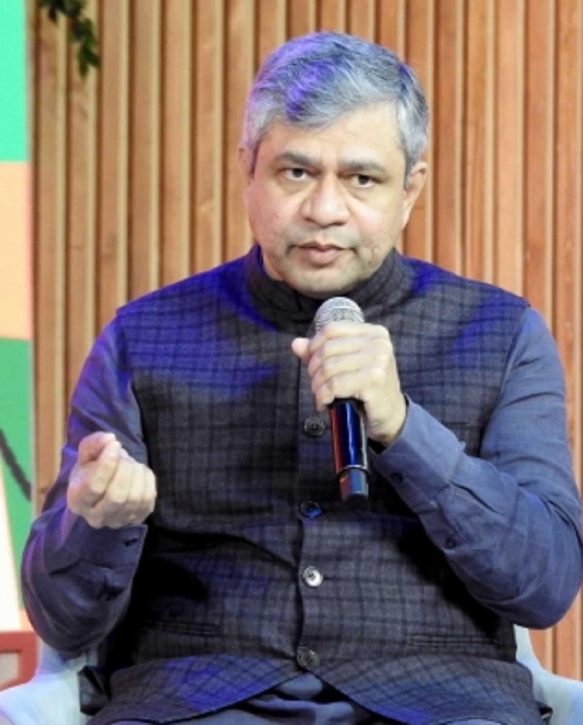 आईटी मंत्री वैष्णव ने स्टे सेफ ऑनलाइन अभियान शुरू किया