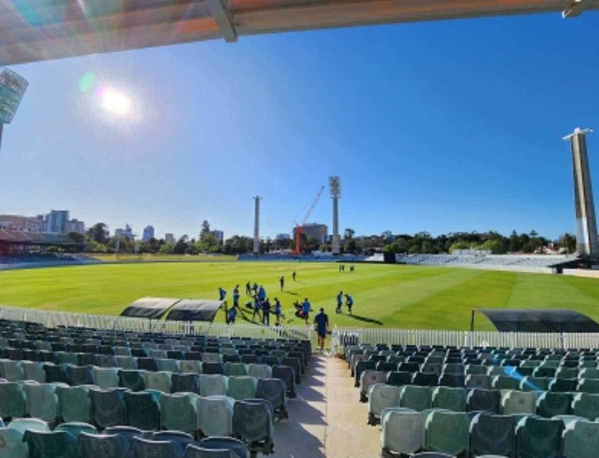 भारत ने पर्थ में पहले ट्रेनिंग सत्र के साथ टी20 विश्व कप की तैयारी शुरू की भारत ने पर्थ में पहले ट्रेनिंग सत्र के साथ टी20 विश्व कप की तैयारी शुरू की