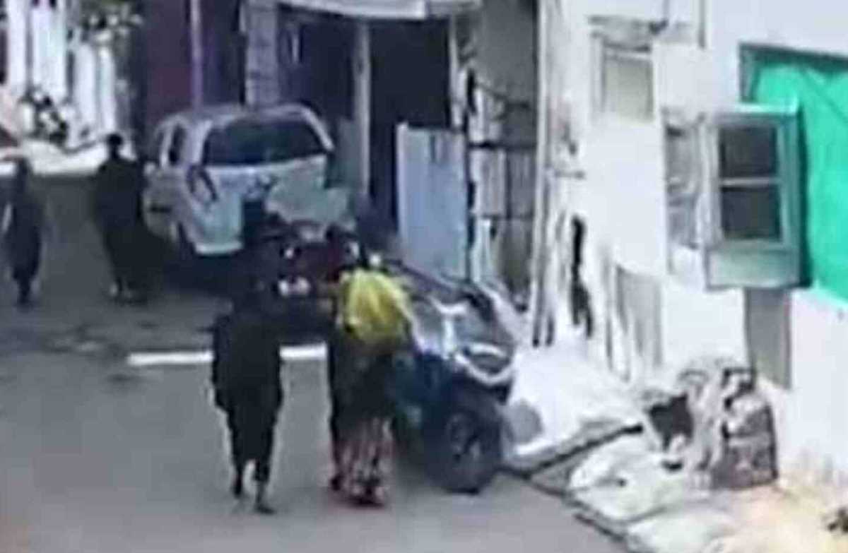 रजिस्ट्रार के घर चोरी, 80 हजार चोरों ने किया पार