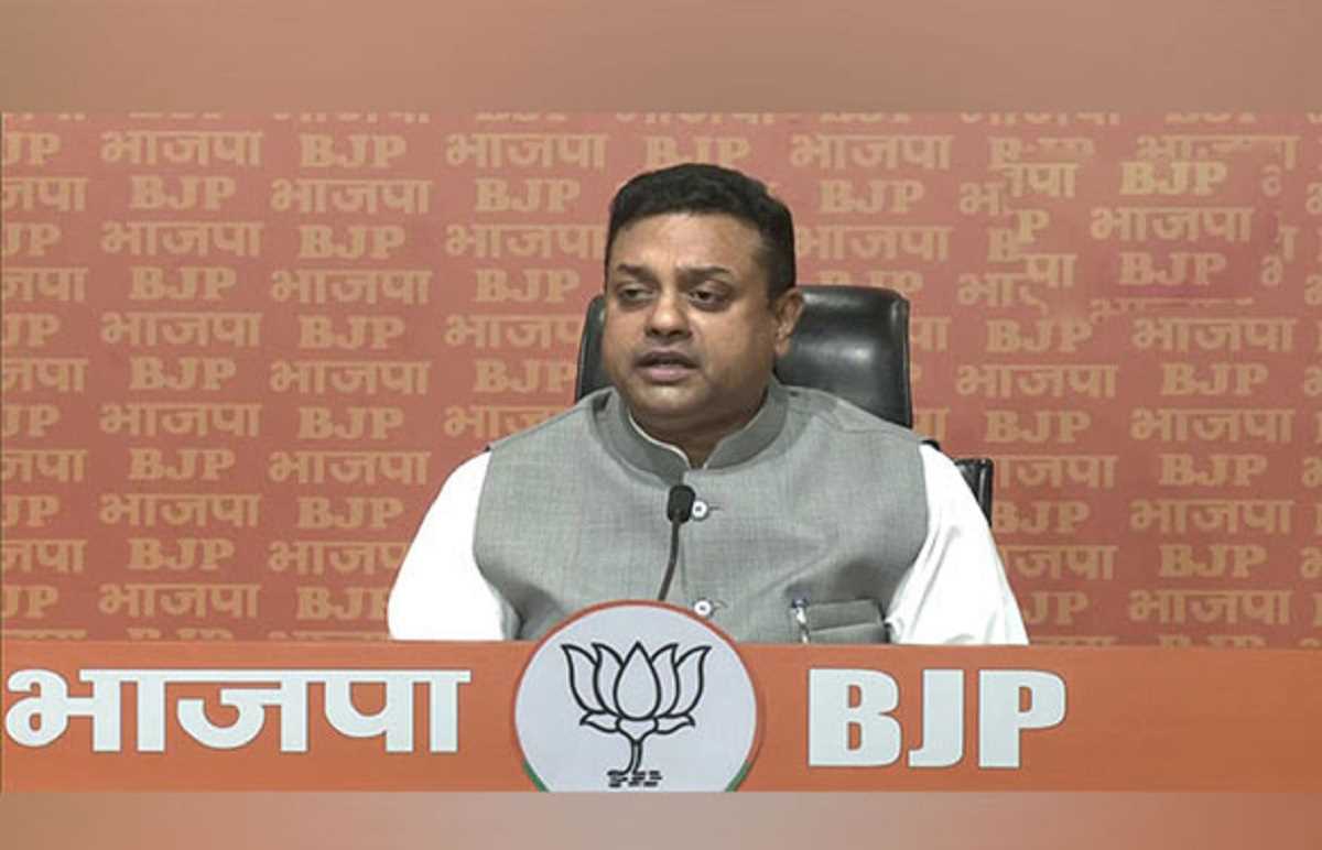 राहुल गांधी को मीर जाफर कहने पर संबित पात्रा के खिलाफ केस करेगी कांग्रेस राहुल गांधी को मीर जाफर कहने पर संबित पात्रा के खिलाफ केस करेगी कांग्रेस