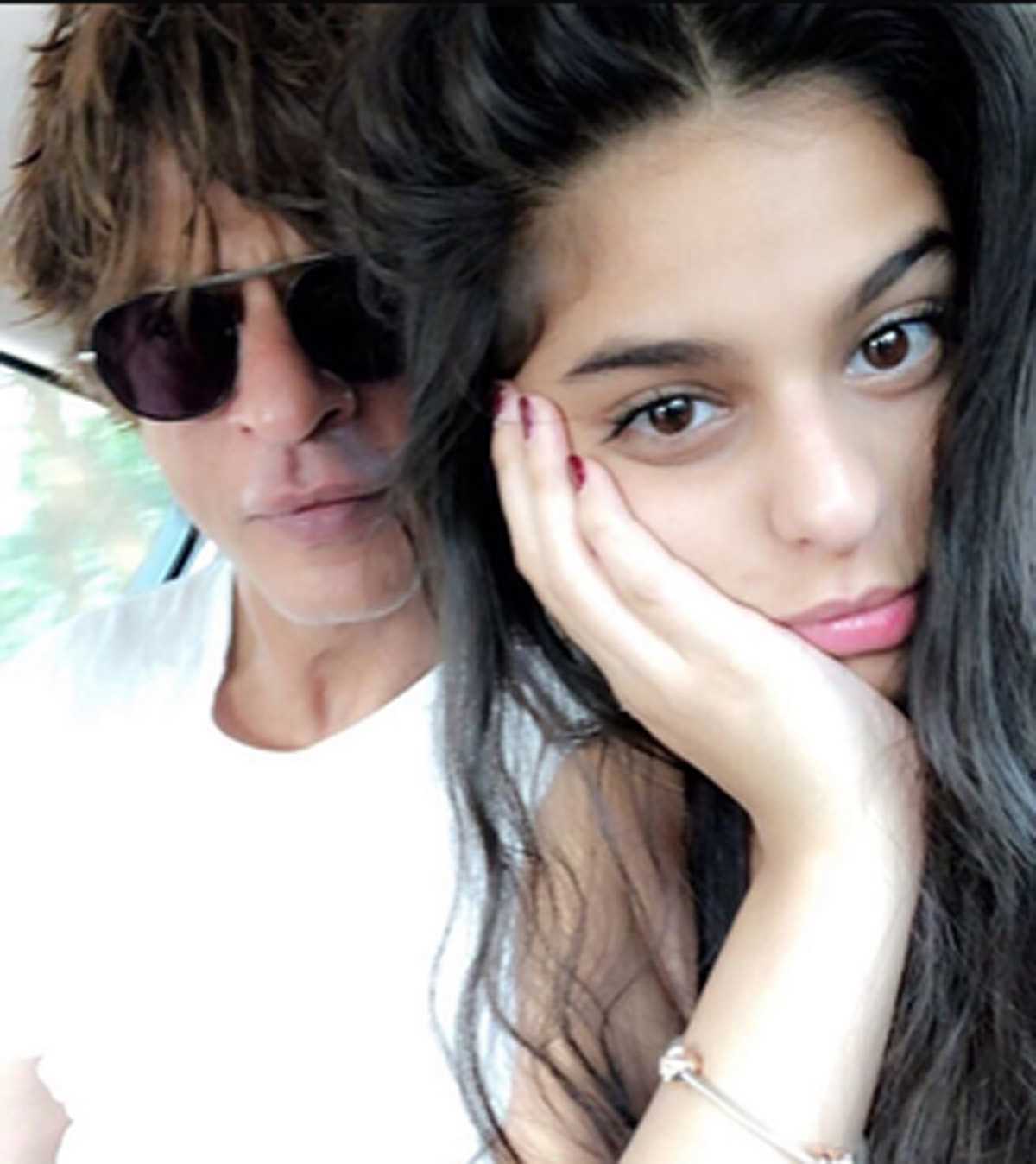 शाहरुख ने सुहाना खान को स्विमिंग करने के लिए लगाई थी डांट