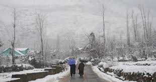 जम्मू-कश्मीर में एक बार फिर से बर्फबारी और बारिश होने की संभावना