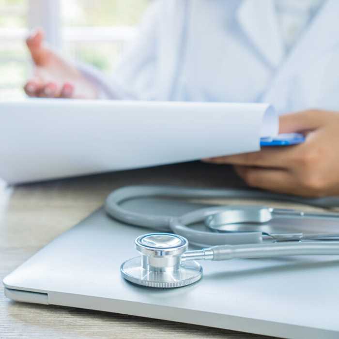 रिम्स मेडिकल कॉलेज के जूनियर डॉक्टरों को आखिर मिला इंटर्नशिप सर्टिफिकेट