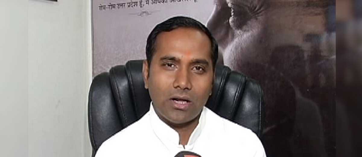 भाजपा सांसद कंगना रनौत को गांधी के बारे में पढ़ना चाहिए: सुनील सिंह साजन भाजपा सांसद कंगना रनौत को गांधी के बारे में पढ़ना चाहिए: सुनील सिंह साजन