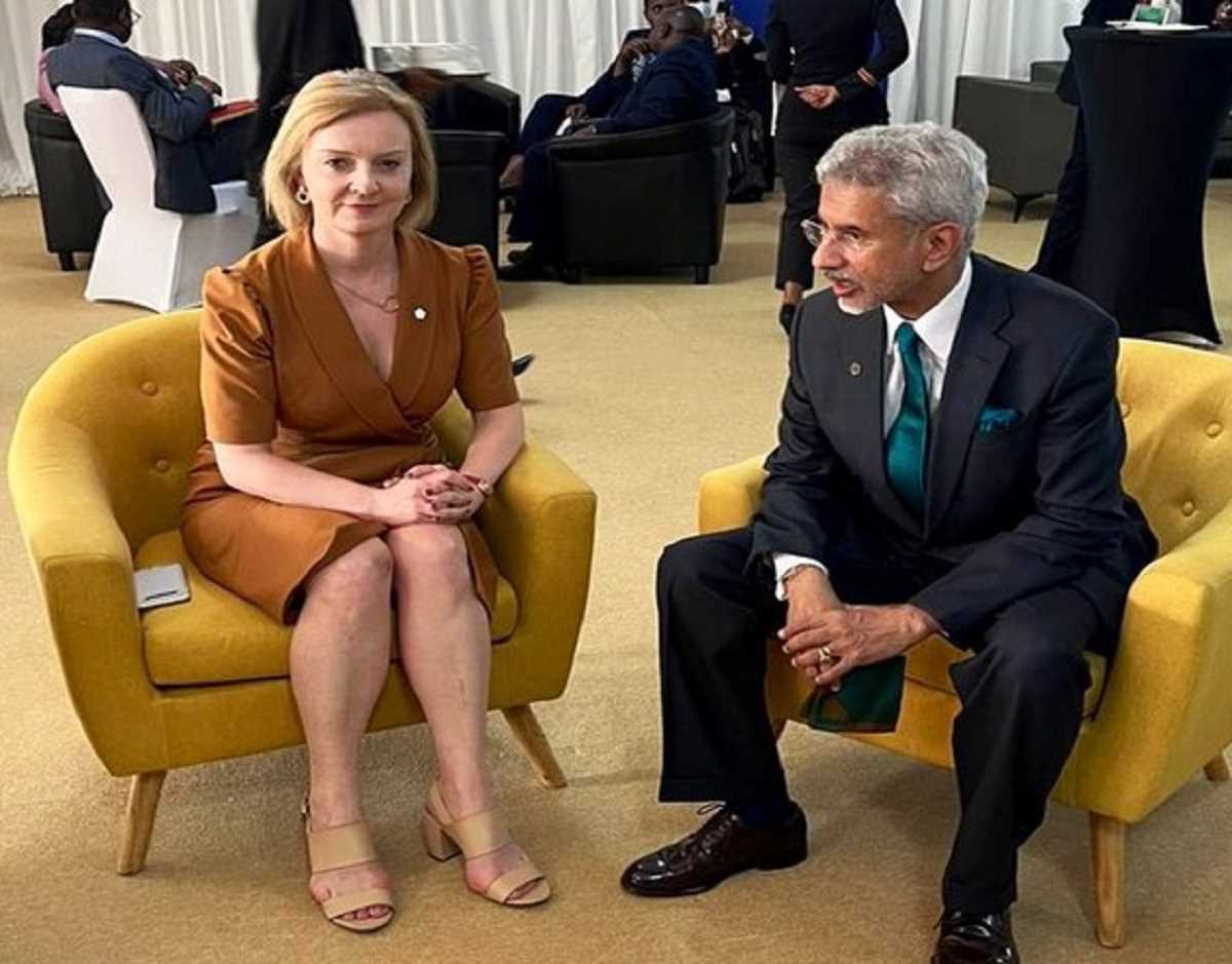 लिज ट्रस के इस्तीफे से अटक गया भारत-ब्रिटेन मुक्त व्यापार समझौता