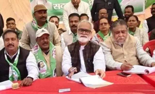 झारखंड में झामुमो ने 50 लाख सदस्य बनाने का लक्ष्य किया तय, अभियान शुरू झारखंड में झामुमो ने 50 लाख सदस्य बनाने का लक्ष्य किया तय, अभियान शुरू