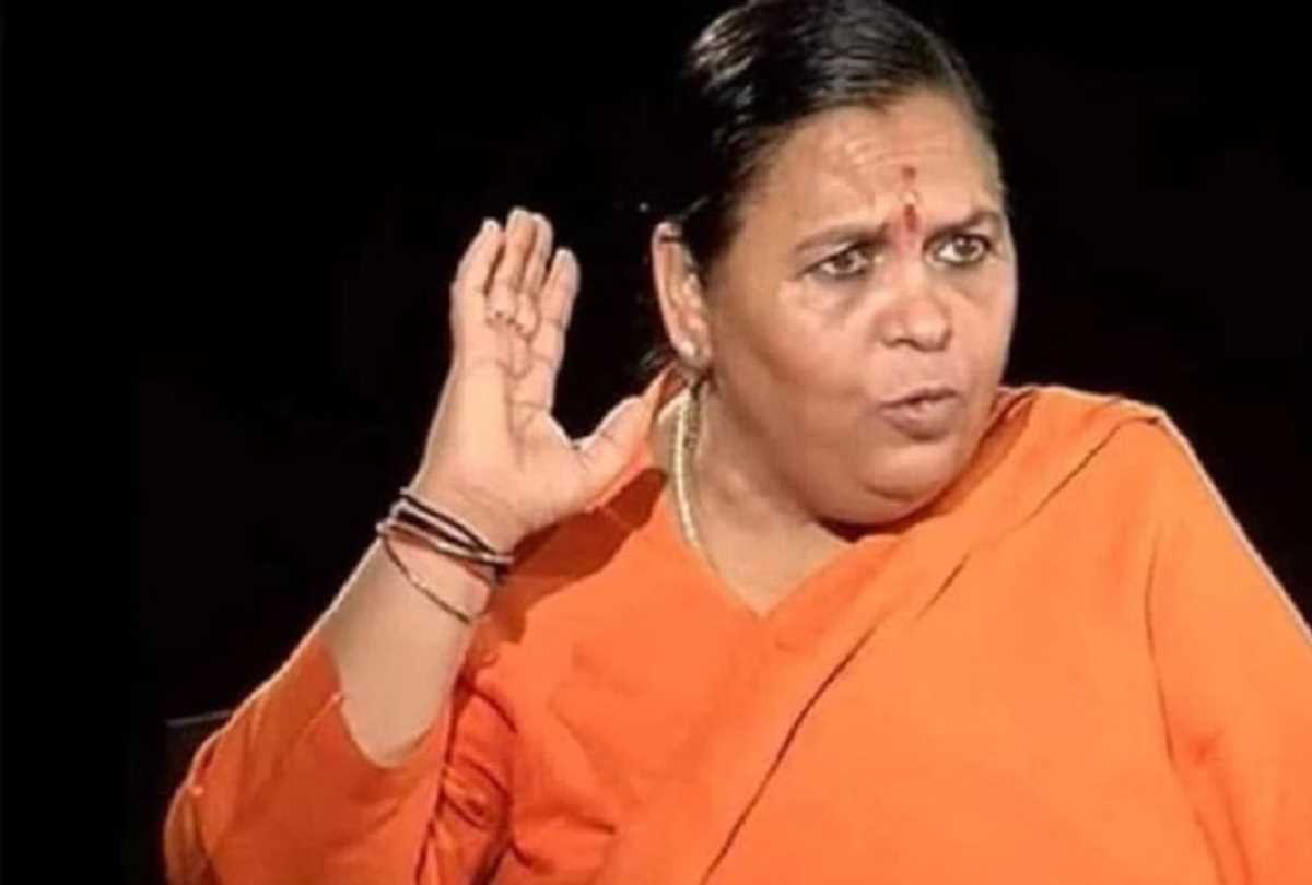 बांग्लादेश में अल्पसंख्यकों के खिलाफ हमलों पर विपक्ष चुप क्यों : उमा भारती