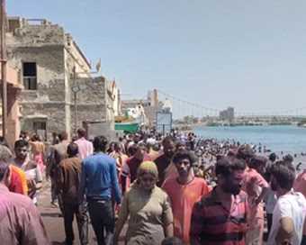 गुजरात के द्वारका में धूमधाम से मनाया गया होली फूलडोल उत्सव