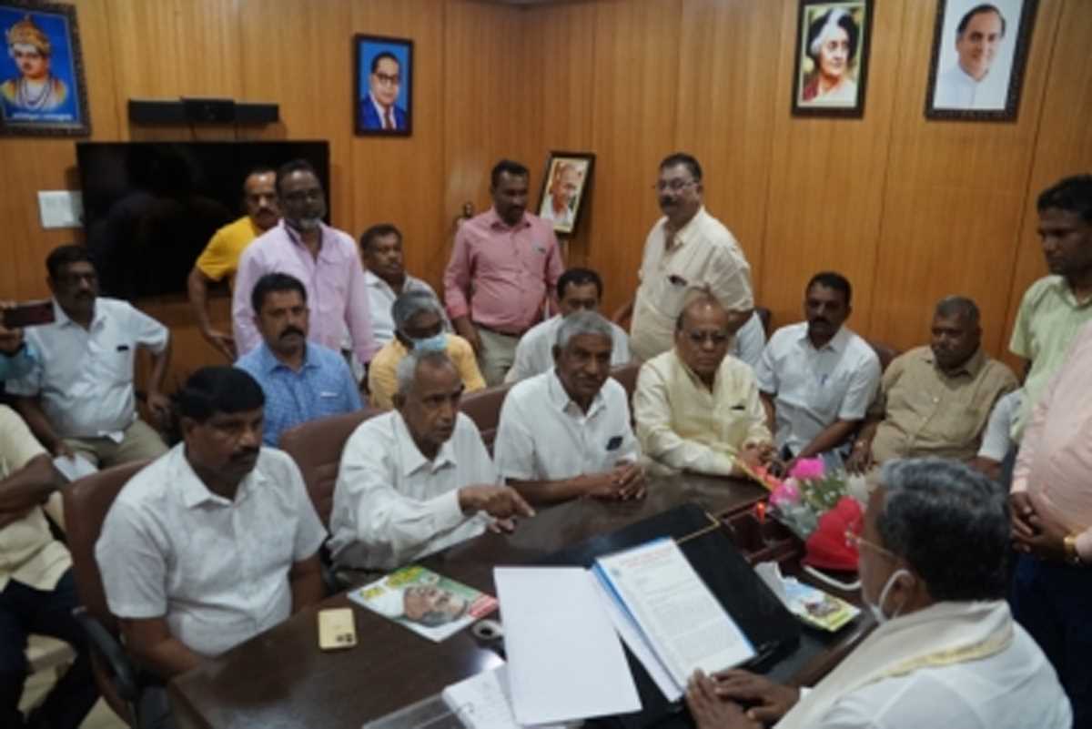 कर्नाटक में एक बार फिर उठा सरकारी परियोजनाओं में कमीशन का मुद्दा