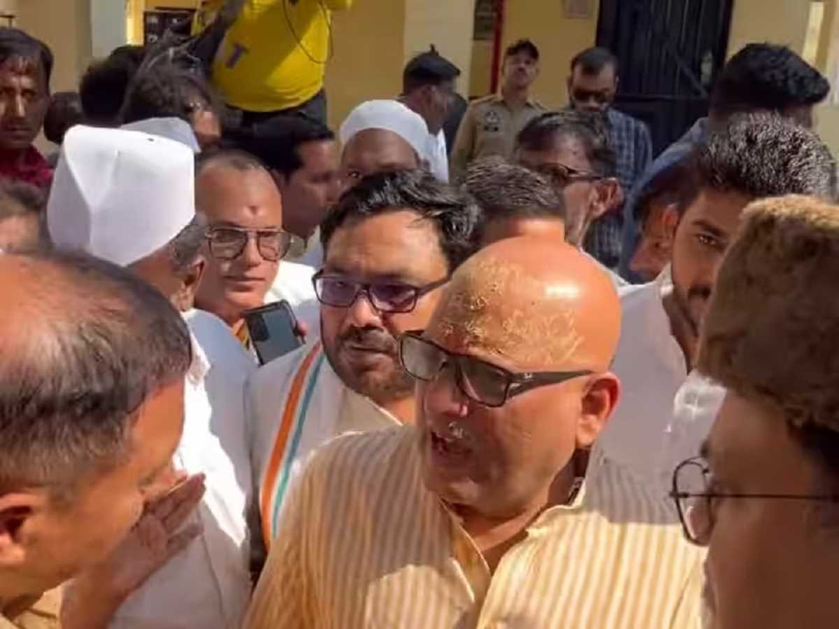 अजय राय नहीं मिल पाये सीतापुर जेल में आज़म खान से अजय राय नहीं मिल पाये सीतापुर जेल में आज़म खान से