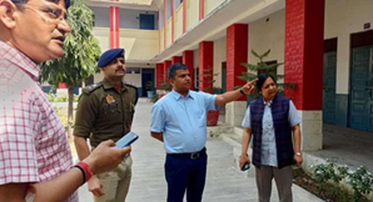 लोकसभा चुनाव को लेकर बूथ और सुरक्षा की डीएम और सीपी ने की समीक्षा