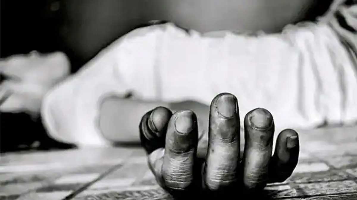 कानपुर में दीवान के बेटे ने की आत्महत्या