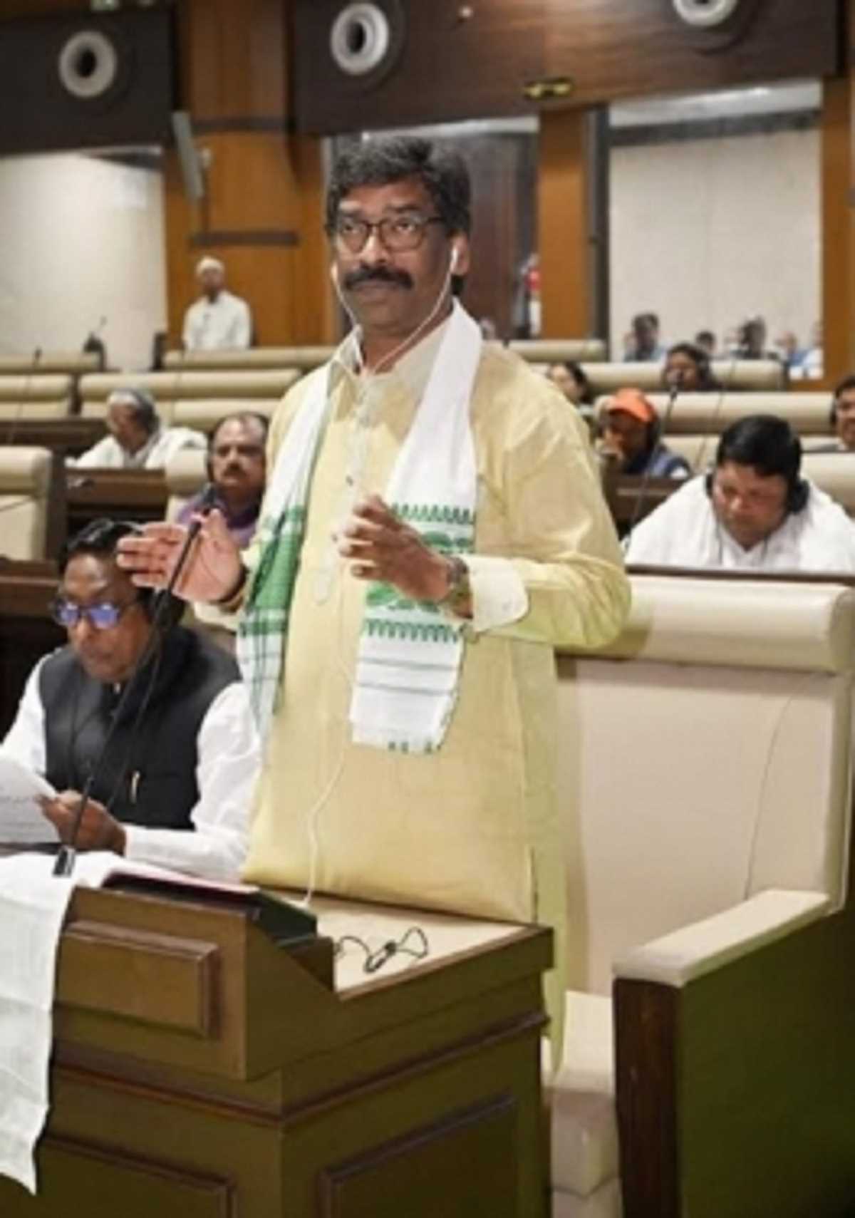 झारखंड सीएम हेमंत सोरेन ने भाजपा, पीएम मोदी पर साधा जमकर निशाना झारखंड सीएम हेमंत सोरेन ने भाजपा, पीएम मोदी पर साधा जमकर निशाना