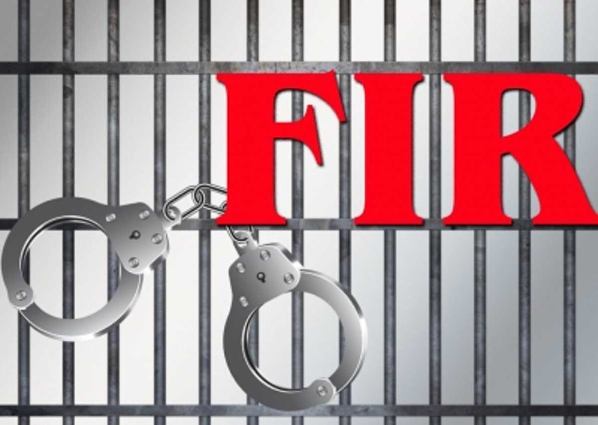 कर्नाटक : बेटे ने पिता को ठहराया मां की आत्महत्या के लिए जिम्मेदार, केस दर्ज कर्नाटक : बेटे ने पिता को ठहराया मां की आत्महत्या के लिए जिम्मेदार, केस दर्ज