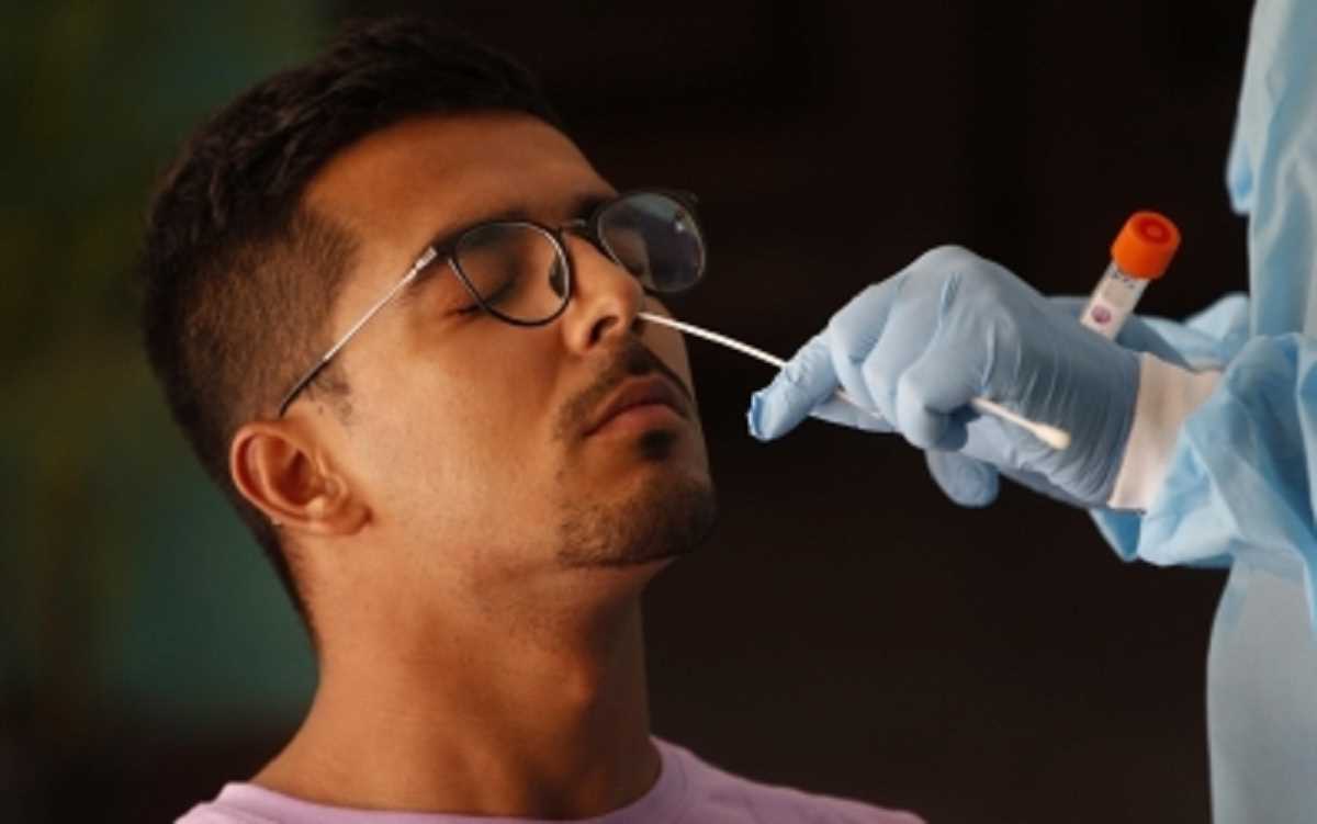 Corona Update: देश में 24 घंटे में कोरोना के आए 2139 नए केस, 13 की मौत