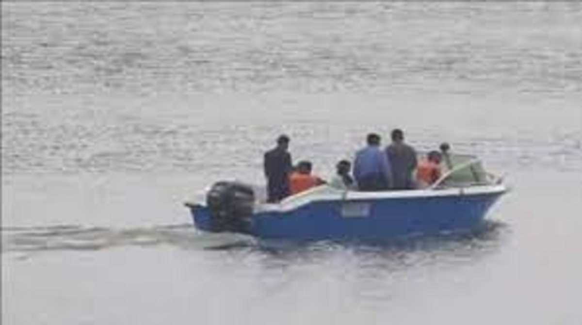 राहुल गांधी से मिलने श्रीनगर पहुंची सोनिया गांधी ने की बोट की सवारी