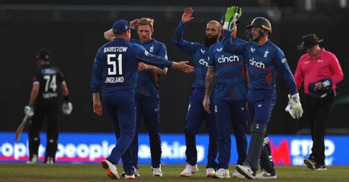 लिविंगस्टोन ने बारिश से बाधित मैच में इंग्लैंड को 79 रनों से जीत दिलाई लिविंगस्टोन ने बारिश से बाधित मैच में इंग्लैंड को 79 रनों से जीत दिलाई