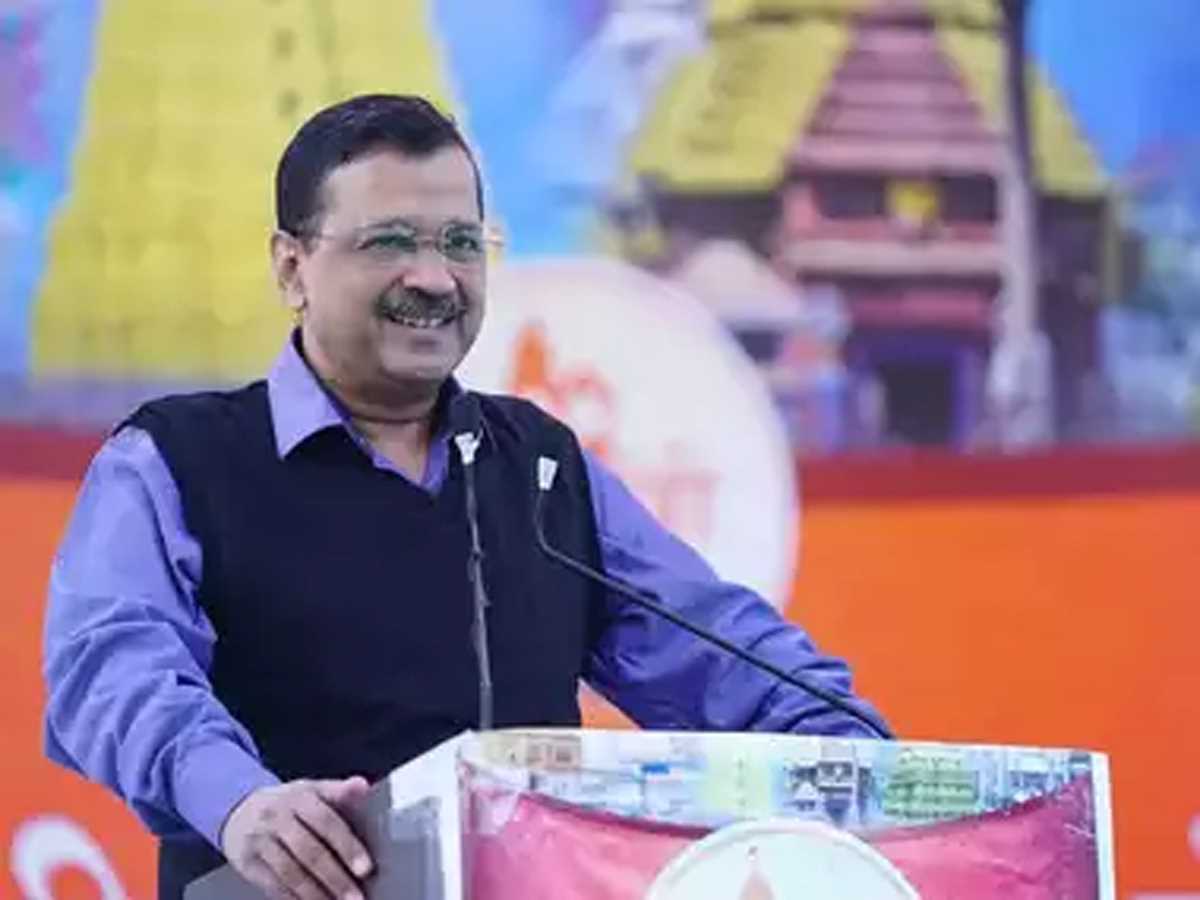 केजरीवाल की लोकप्रियता बढ़ने के कारण केंद्र उन्हें डराने की कोशिश कर रहा : आप