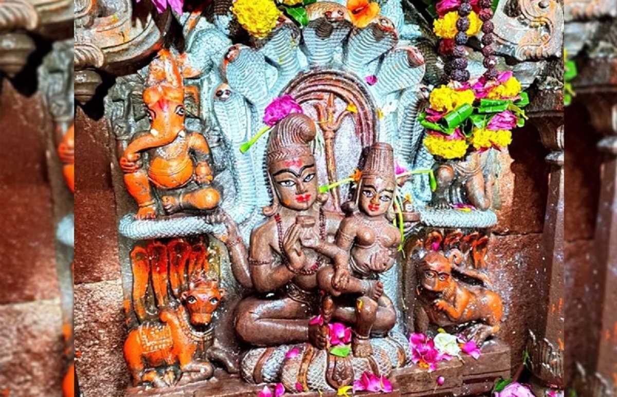 मध्य प्रदेश में नाग पंचमी की धूम, उज्जैन में नागचंद्रेश्वर मंदिर के खुले पट मध्य प्रदेश में नाग पंचमी की धूम, उज्जैन में नागचंद्रेश्वर मंदिर के खुले पट