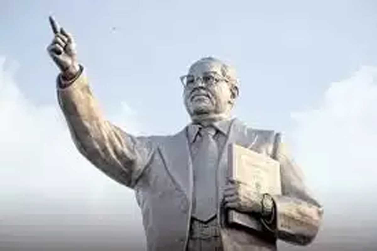 उज्जैन के विवादित स्थल पर लगेगी डाॅ. अंबेडकर व पटेल की प्रतिमा उज्जैन के विवादित स्थल पर लगेगी डाॅ. अंबेडकर व पटेल की प्रतिमा