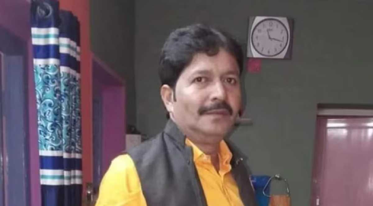 बंगाल के मुर्शिदाबाद में लोकल तृणमूल नेता की गोली मारकर हत्या बंगाल के मुर्शिदाबाद में लोकल तृणमूल नेता की गोली मारकर हत्या