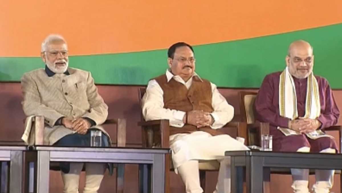 मिशन उत्तर प्रदेश को लेकर नड्डा के आवास पर बड़ी बैठक-अमित शाह, राजनाथ और योगी आदित्यनाथ शामिल